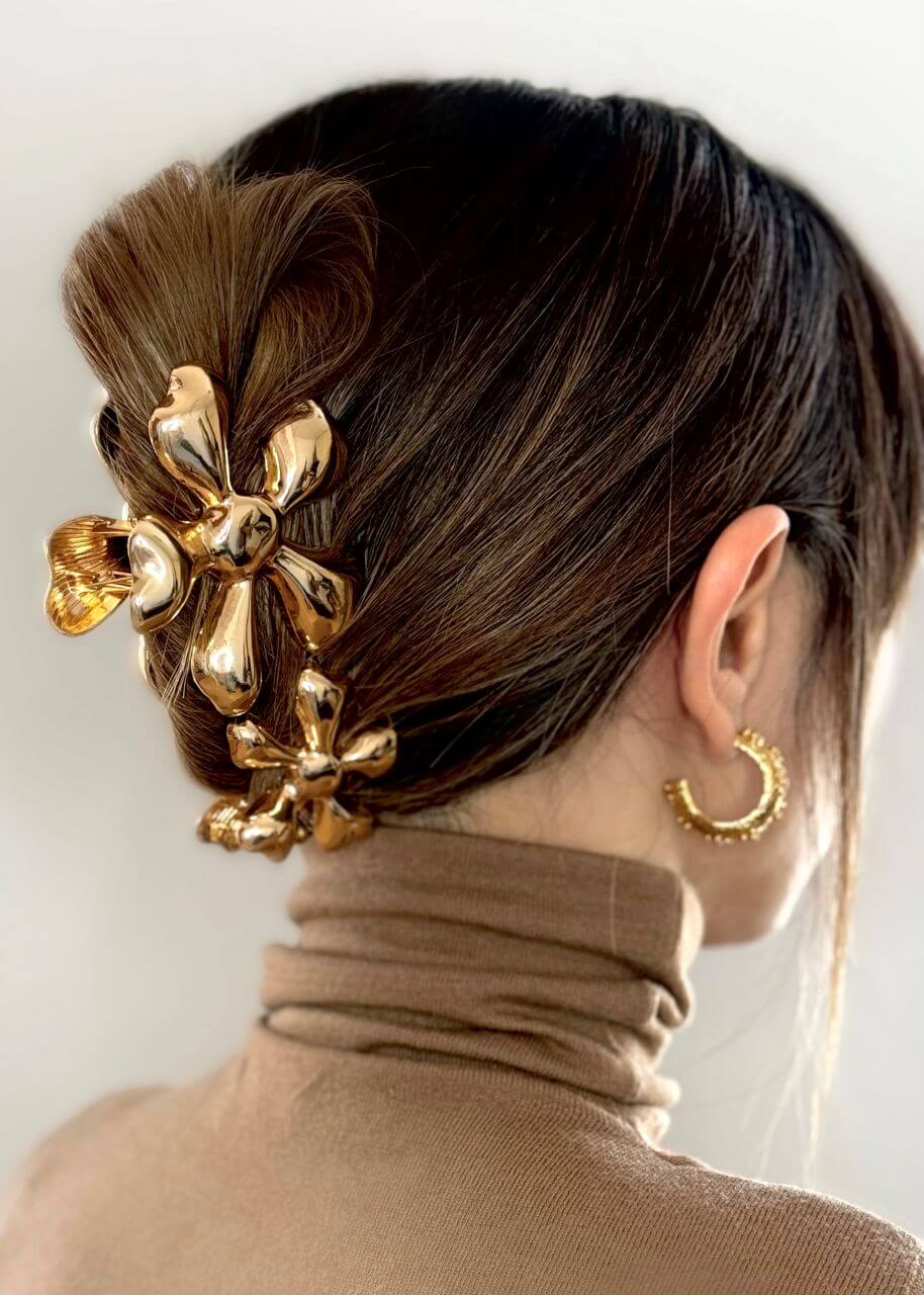 Gold Metal Flower-Shaped Hair Claw